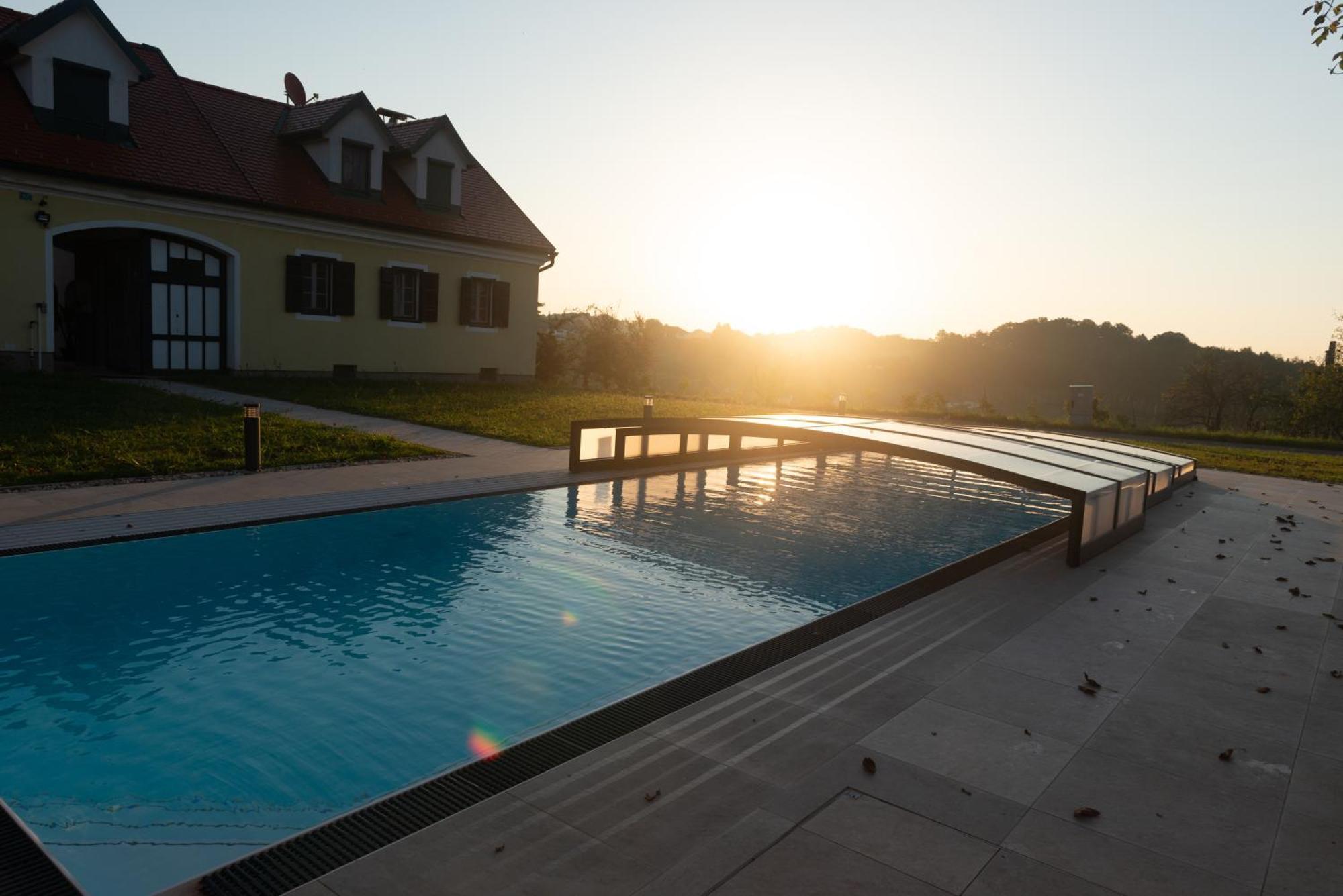 Landhaus dasThomas Henndorf im Burgenland Bagian luar foto